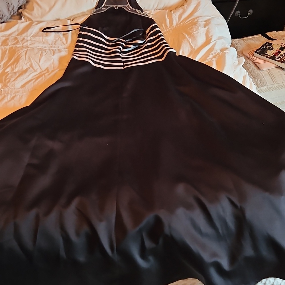 Black and White Striped Halter Dress - Picture 3 of 4